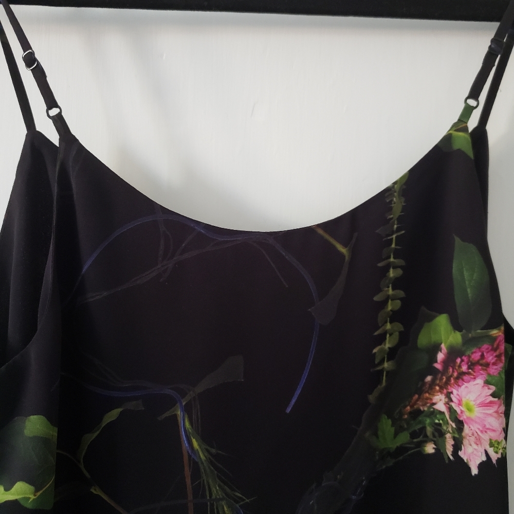 Aritzia Babaton Black Green Pink Tropical Floral Printed Camisole Top Sz Xs - Picture 5 of 11
